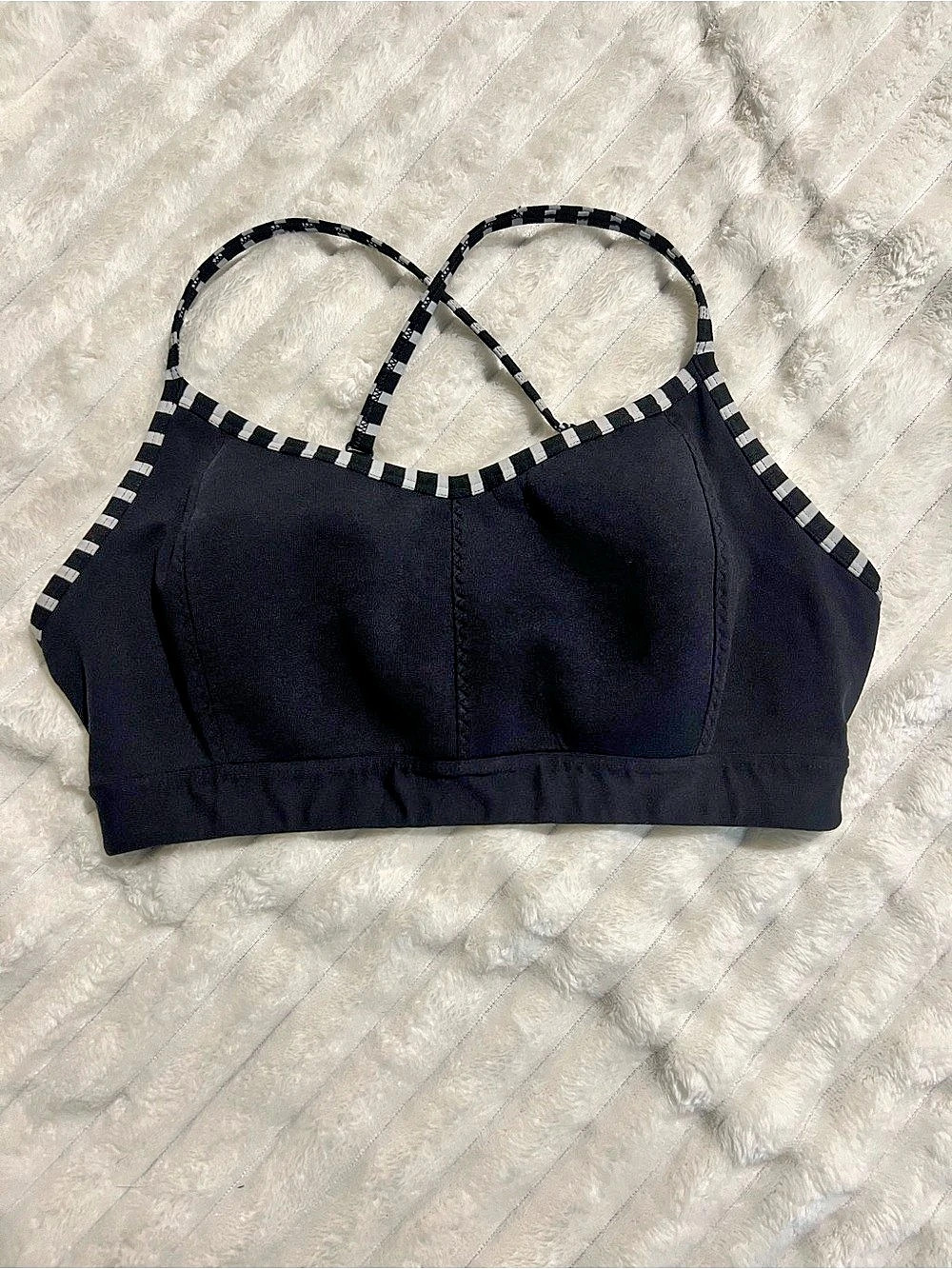 Athleta Fuse Sports Bra Black with White Striped Trim & Crisscross Straps/ Large